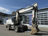 2010 Liebherr A904 C LITRONIC wheel excavator, side view