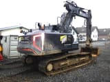 2019 JCB 220X L4F crawler excavator, rear three-quarter view