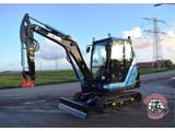 XCMG XE35U-EV mini excavator, side view
