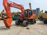 2016 Doosan DH150W-7 wheel excavator, front three-quarter view