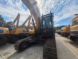2026 XCMG XE335G crawler excavator, front-quarter view