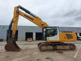 2019 Liebherr R936LC crawler excavator side view