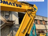 2024 Komatsu PC200-8 paletli ekskavatör bom detayı