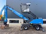 2022 Fuchs MHL331F material handler side view