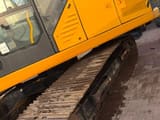 2019 JCB JS220XL excavator side view