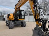 2022 Liebherr A918 LITRONIC G6.0-D wheel excavator, front three-quarter view