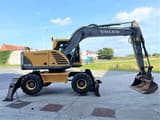 2007 Volvo EW140B wheel excavator, side profile view