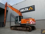 2007 Hitachi Zaxis 280LC crawler excavator, side view