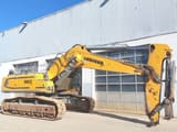 2020 Liebherr R960 SME crawler excavator side view
