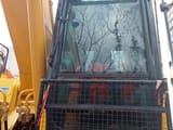 Escavatore cingolato Komatsu PC220-8 del 2020, vista frontale della cabina