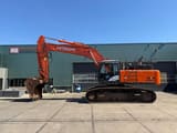 2014 Hitachi Zaxis 470LCH crawler excavator, side view