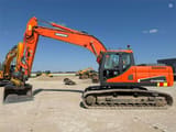 2011 Doosan DX225LC crawler excavator side view