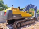 2019 Volvo EC480DL crawler excavator rear three-quarter view