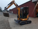 XCMG XE27E mini excavator, side view