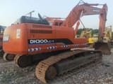 2017 Doosan DH300LC-7 crawler excavator, rear three-quarter view