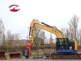 2018 CAT 325F LCR crawler excavator with Movax attachment, side view