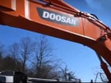 2020 Doosan DX420LC crawler excavator boom detail