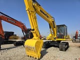 2023 Komatsu PC200-8 Raupenbagger, Front-Dreiviertelansicht