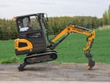 2025 APS KME20 mini excavator side view