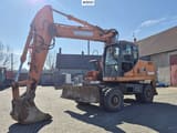 2010 Doosan DX190W wheel excavator, front three-quarter view