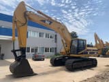2018 Caterpillar 330BL crawler excavator, side view