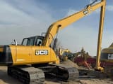 2019 JCB JS220LC crawler excavator side view