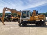 2007 Liebherr A904 Litronic material handler side view