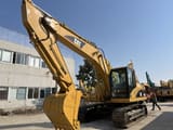 2016 Caterpillar 320CL pelle sur chenilles, vue avant trois-quarts