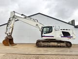 2016 Liebherr R 946 crawler excavator, side view