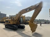 2016 Caterpillar 320C crawler excavator, side view