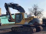 2004 Volvo EC160B NLC crawler excavator, side profile view