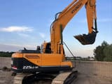 2019 Hyundai R225LC-9T crawler excavator, rear three-quarter view