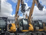 2023 Liebherr A916 LITRONIC G6.0-D wheel excavator, front three-quarter view
