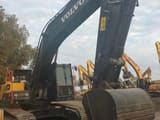 2022 Volvo EC290 crawler excavator, front three-quarter view