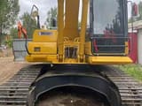 Escavatore cingolato Komatsu PC220-8 del 2017, vista frontale