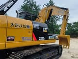 2022 Caterpillar 320D2 Bagger Seitenansicht