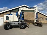 2015 Liebherr A914 wheel excavator, side profile view