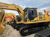 Komatsu PC220-8 гусеничный экскаватор, вид сбоку
