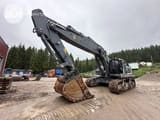 2021 Liebherr R966 HD crawler excavator, front three-quarter view