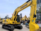 Excavatrice sur chenilles Komatsu PC200-8 de 2012, vue latérale