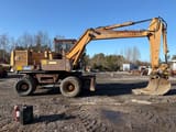 1988 CASE Poclain 81 P excavator side view