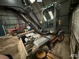2016 Volvo EW60E wheel excavator, front three-quarter view