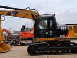 2016 Caterpillar 320D crawler excavator side view