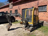 2000 Volvo EC15 excavator, side view