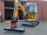XCMG XE27E mini excavator, front three-quarter view