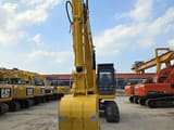 2022 Komatsu PC200-8 Raupenbagger, Frontansicht