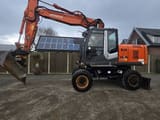 2008 Hitachi Zaxis 170W wheel excavator side view