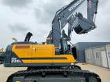 2026 Hyundai HX220L crawler excavator, side profile view