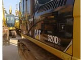 Escavadora de rastos Caterpillar 320D2 de 2018, vista lateral