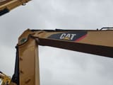 Dettaglio braccio escavatore Caterpillar 320D del 2020